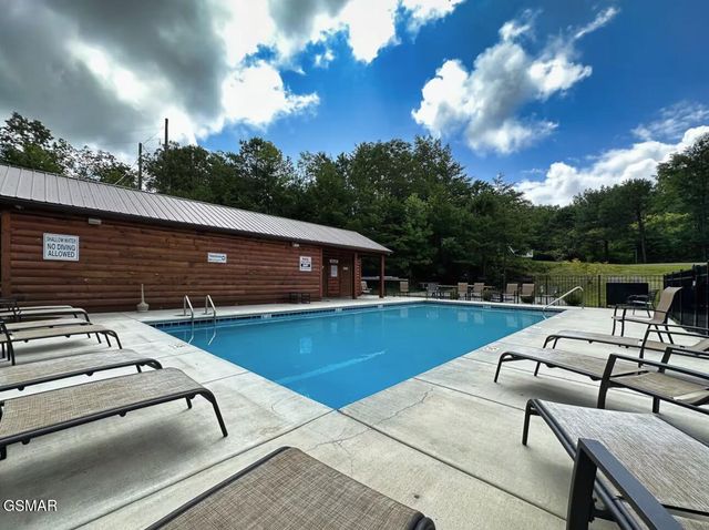 1824 Billard Way, Sevierville, TN 37876