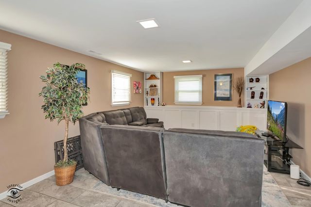 871 S Cheryl Lane, Kankakee, IL 60901