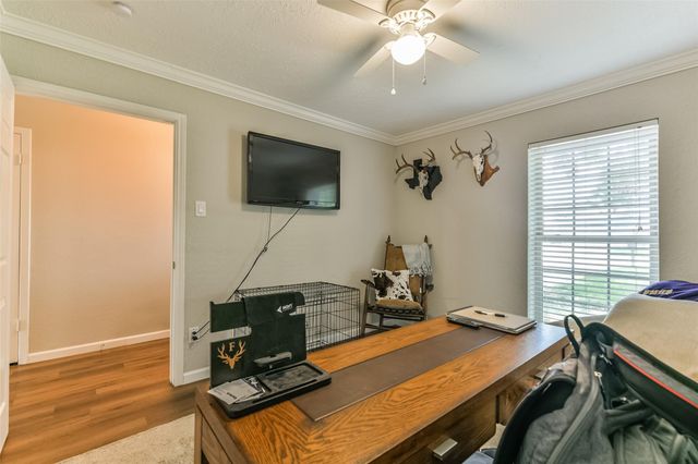 9902 Wren Street, La Porte, TX 77571