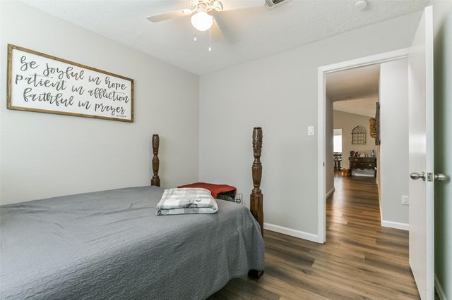 9902 Wren Street, La Porte, TX 77571