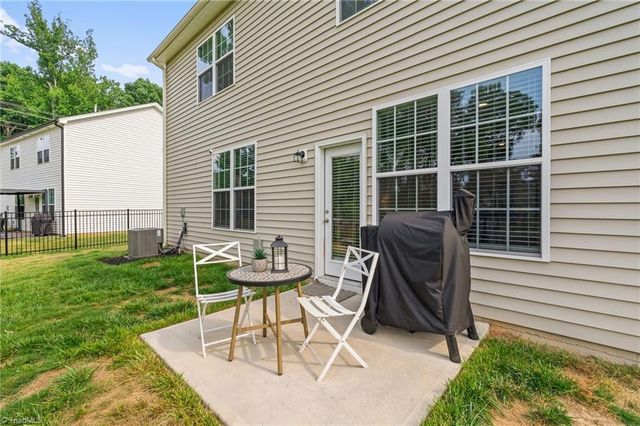 2345 Piccadilly Pines Court, Winston-salem, NC 27127