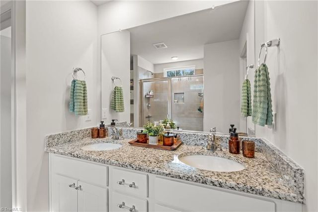 2345 Piccadilly Pines Court, Winston-salem, NC 27127