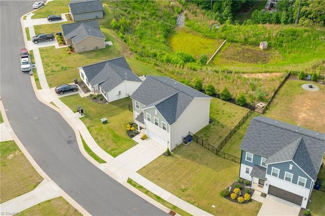 2345 Piccadilly Pines Court, Winston-salem, NC 27127