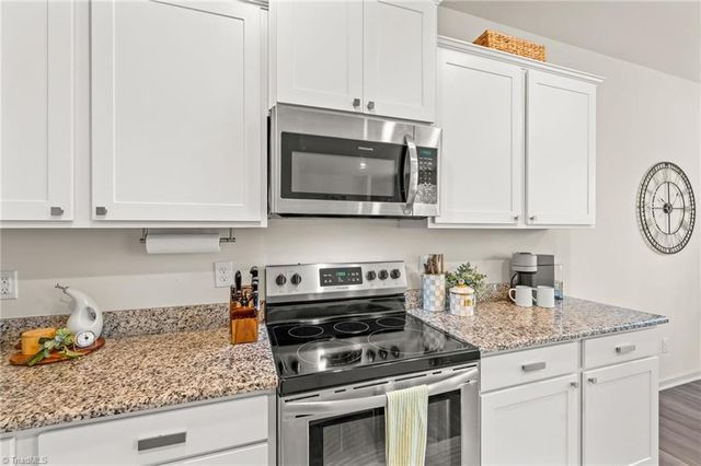 2345 Piccadilly Pines Court, Winston-salem, NC 27127