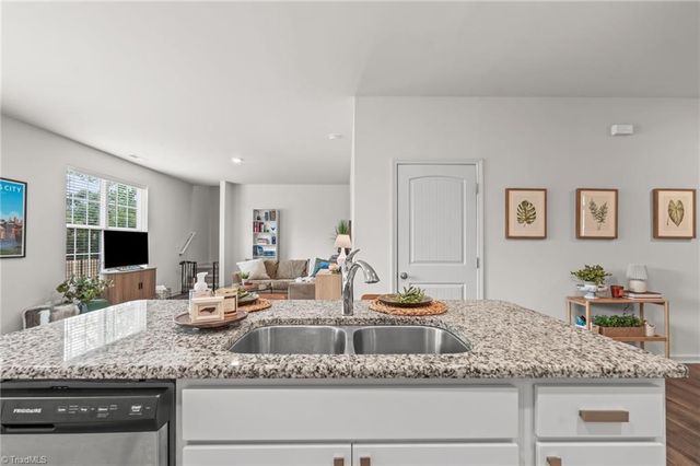 2345 Piccadilly Pines Court, Winston-salem, NC 27127