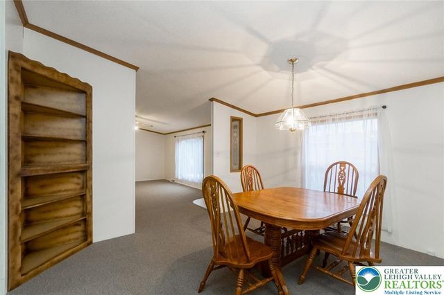 9131 North Primrose Circle North, Upper Macungie Twp, PA 18031