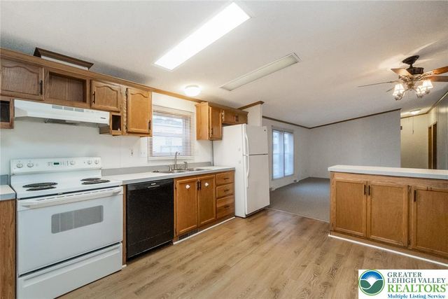 9131 North Primrose Circle North, Upper Macungie Twp, PA 18031