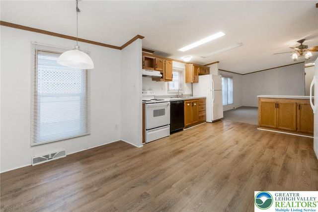 9131 North Primrose Circle North, Upper Macungie Twp, PA 18031