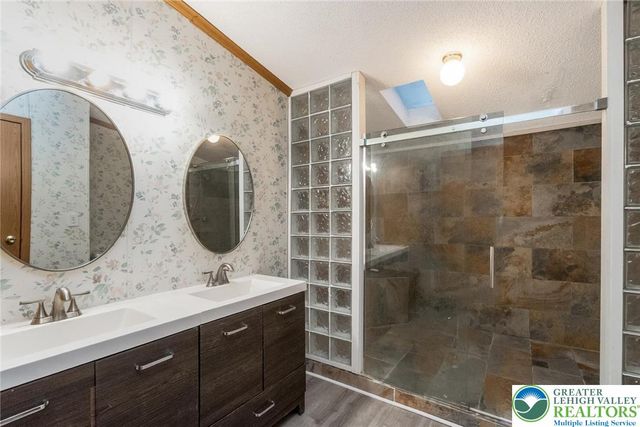 9131 North Primrose Circle North, Upper Macungie Twp, PA 18031