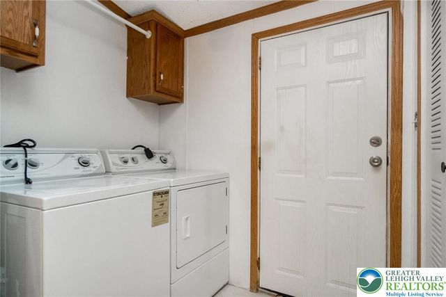 9131 North Primrose Circle North, Upper Macungie Twp, PA 18031