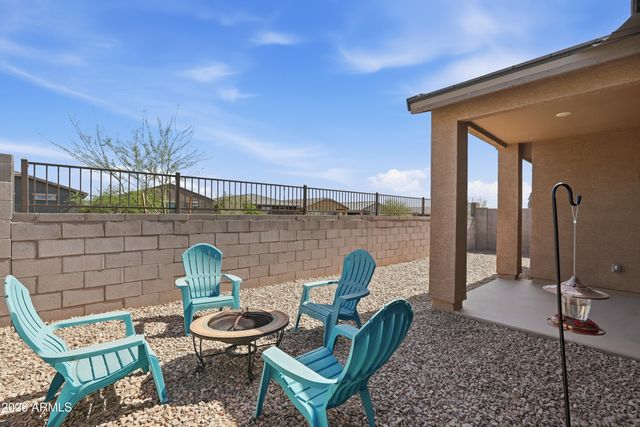 16058 W SMOKETREE Drive, Surprise, AZ 85387