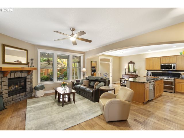 2519 Nw LORENZ St, Camas, WA 98607