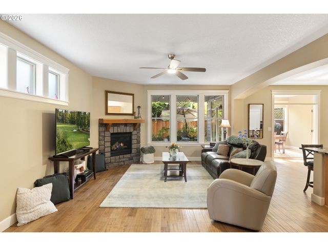 2519 Nw LORENZ St, Camas, WA 98607
