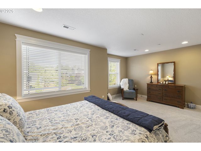 2519 Nw LORENZ St, Camas, WA 98607