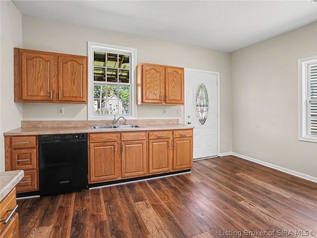 324 Galt Street, New Albany, IN 47150