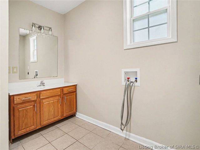 324 Galt Street, New Albany, IN 47150