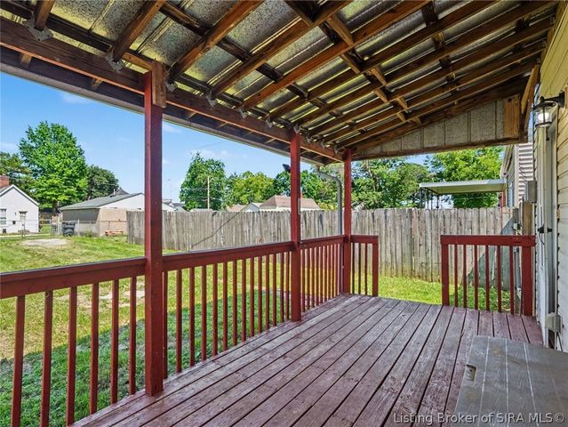 324 Galt Street, New Albany, IN 47150