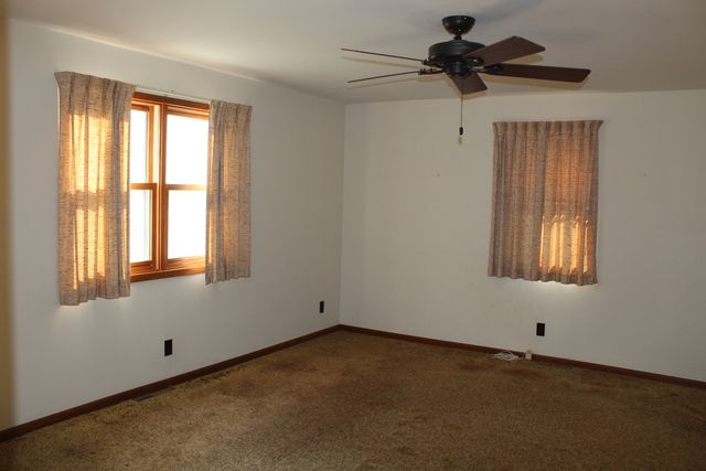 9729 Beaver Valley Road, Belvidere, IL 61008