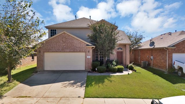 2100 Leandra Lane, Fort Worth, TX 76131