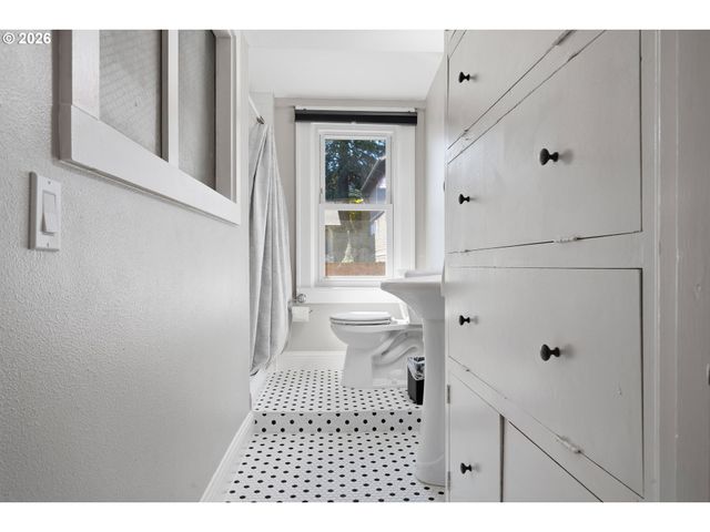 14053 Sw 118TH Ct, Portland, OR 97224