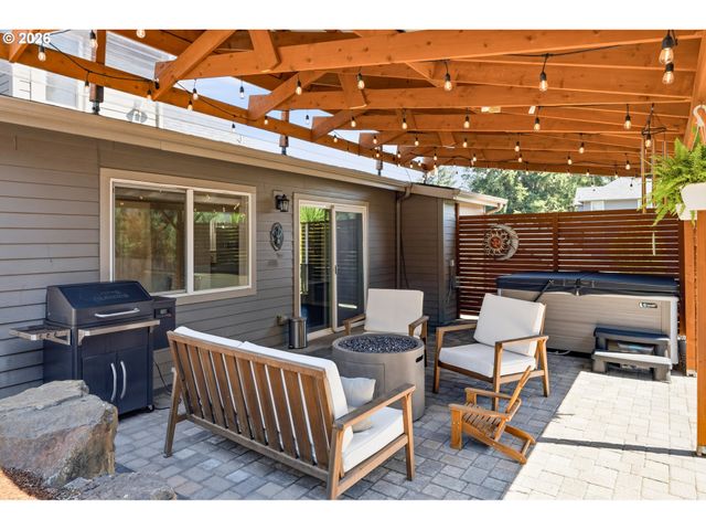 14053 Sw 118TH Ct, Portland, OR 97224