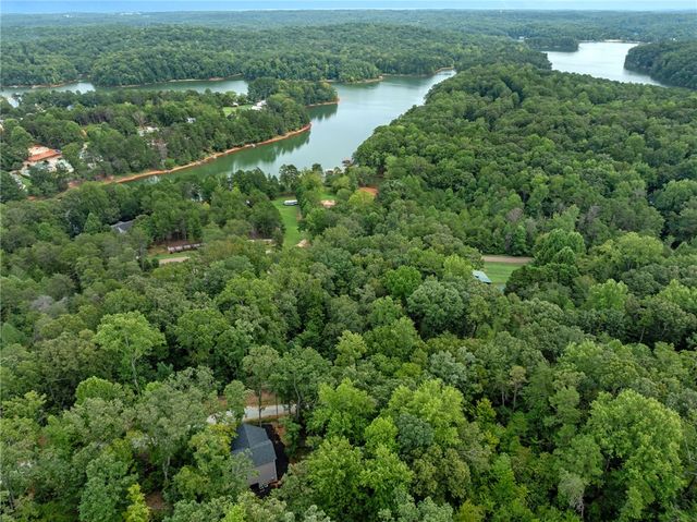 252 Dogwood Drive, Westminster, SC 29693