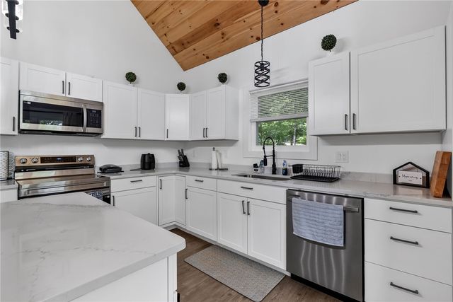 252 Dogwood Drive, Westminster, SC 29693