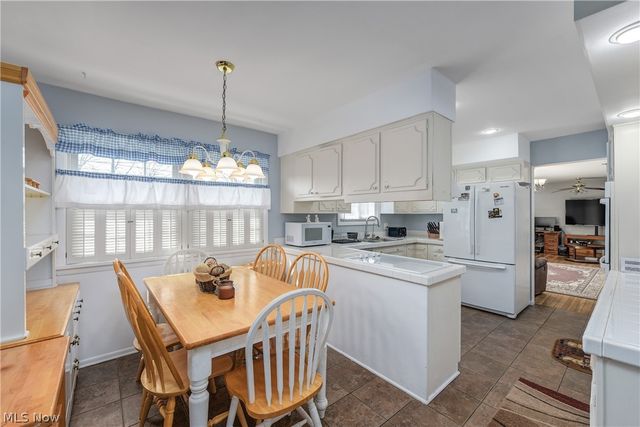 362 Hamilton Circle, Elyria, OH 44035