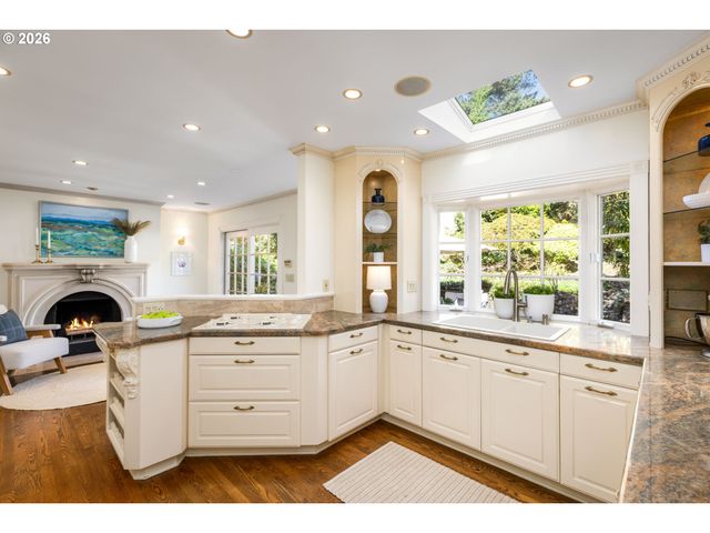 7215 Sw GABLE PARK Rd, Portland, OR 97225