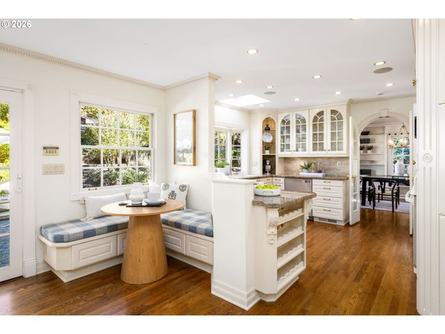 7215 Sw GABLE PARK Rd, Portland, OR 97225