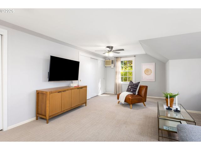 7215 Sw GABLE PARK Rd, Portland, OR 97225
