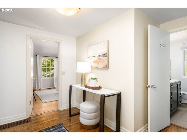 7215 Sw GABLE PARK Rd, Portland, OR 97225