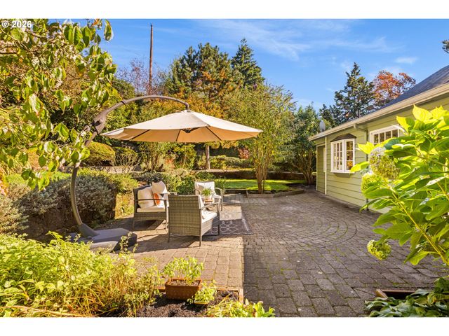 7215 Sw GABLE PARK Rd, Portland, OR 97225