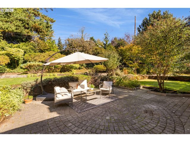 7215 Sw GABLE PARK Rd, Portland, OR 97225