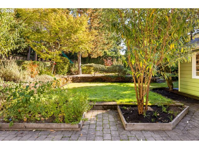 7215 Sw GABLE PARK Rd, Portland, OR 97225