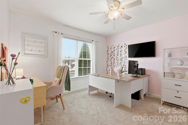 2712 25th Street NE, Hickory, NC 28601