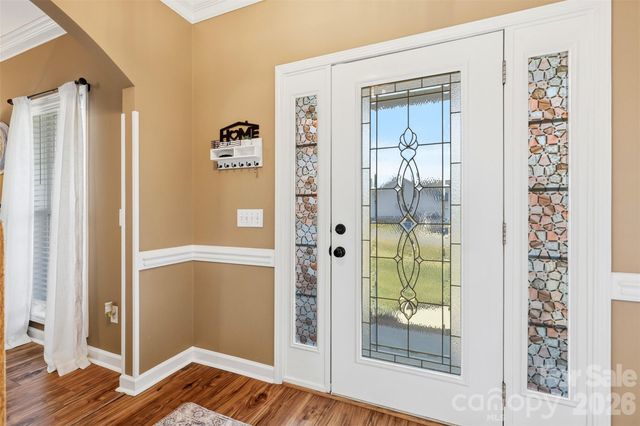 2712 25th Street NE, Hickory, NC 28601