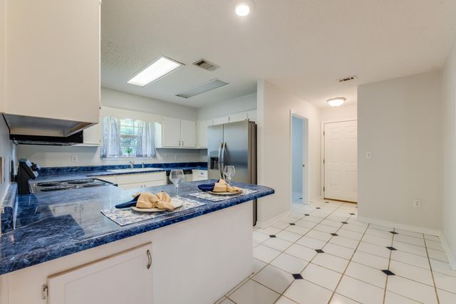 2803 MacGregor Lane, Crestview, FL 32539