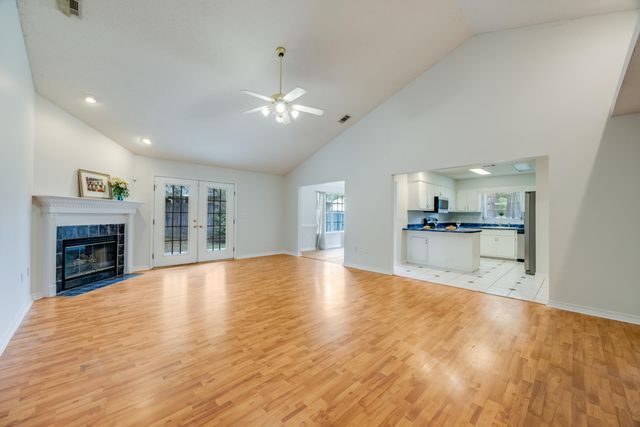 2803 MacGregor Lane, Crestview, FL 32539