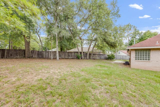 2803 MacGregor Lane, Crestview, FL 32539