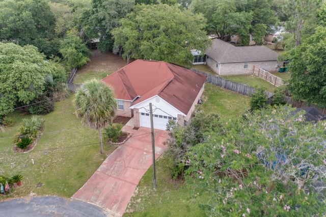 2803 MacGregor Lane, Crestview, FL 32539