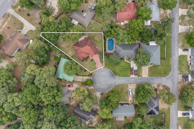 2803 MacGregor Lane, Crestview, FL 32539