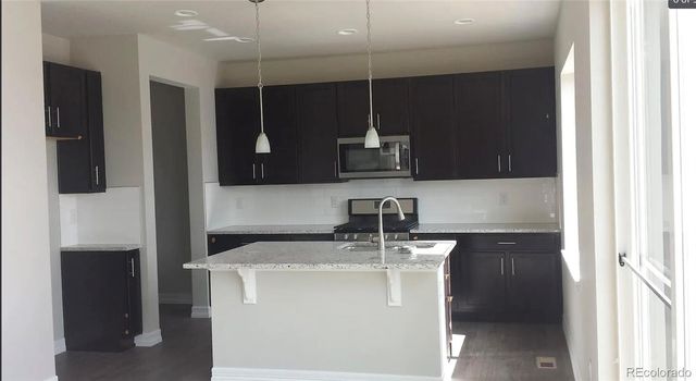 7303 S Scottsburg Way, Aurora, CO 80016