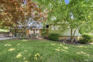 205 Hillcrest Drive, Elsberry, MO 63343