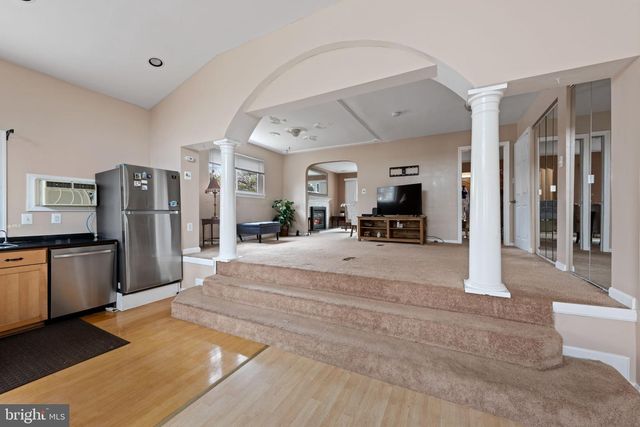 6304 KIRBY RD, Bethesda, MD 20817