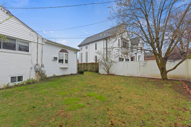 6304 KIRBY RD, Bethesda, MD 20817