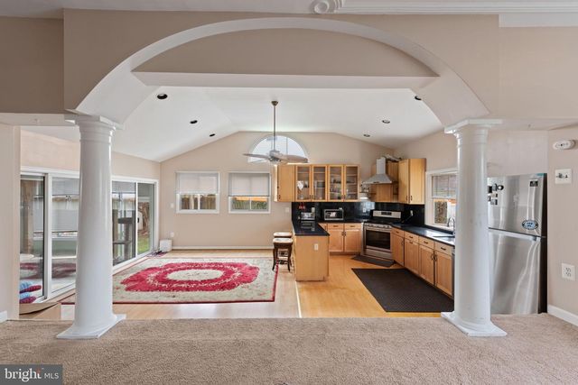 6304 KIRBY RD, Bethesda, MD 20817