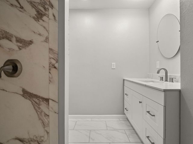 243 Weeks Rd, Leesville, LA 71446