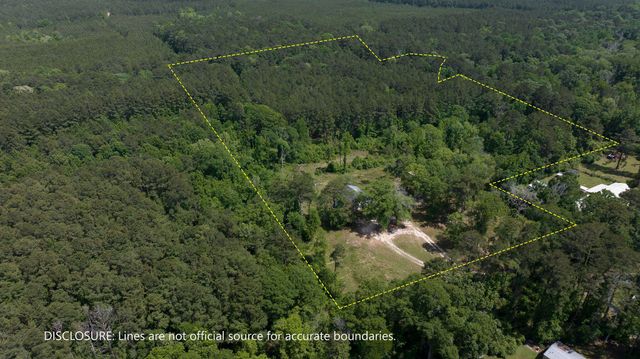 243 Weeks Rd, Leesville, LA 71446