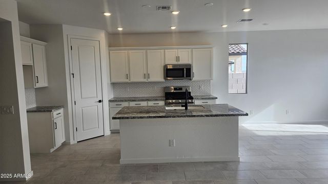 15559 W HACKAMORE Drive, Surprise, AZ 85387